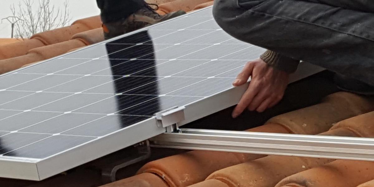 Panneaux solaires photovoltaïques en auto-consommation